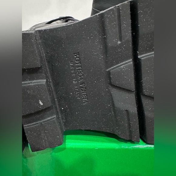 Bottega Veneta
Lug Sole Combat Boots - Picture 11 of 17